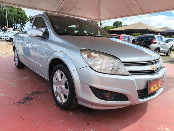 CHEVROLET VECTRA 2.0 MPFI EXPRESSION 8V 140CV FLEX 4P MANUAL